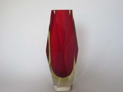 Geometric red and golden amber murano italy sommerso symmetric art glass vase - Image 5