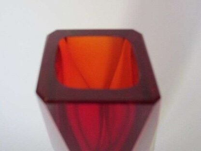 Geometric red and golden amber murano italy sommerso symmetric art glass vase - Image 9