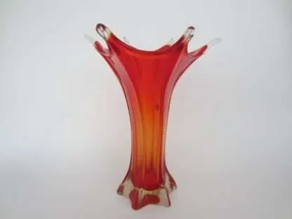 Seguso era art glass vase shades of amberina sommerso in glass that glows green - Image 10