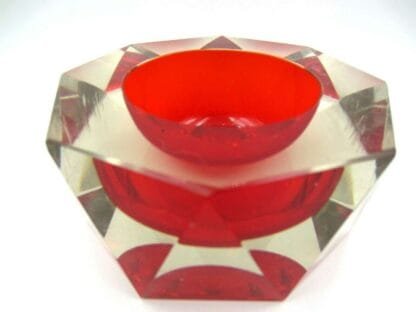 Murano large red hexagon shaped sommerso faceted block cut art glass bowl - Image 4