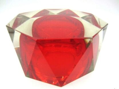 Murano large red hexagon shaped sommerso faceted block cut art glass bowl - Image 7