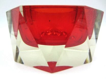 Murano large red hexagon shaped sommerso faceted block cut art glass bowl - Image 9