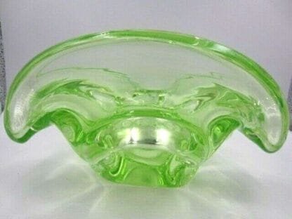 Vibrant Murano art glass fluorescent freeform bowl lime, green & pink c50/60s UV - Image 10