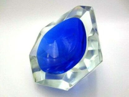 Murano cobalt blue in amber abstract faceted block cut bowl c1960s - Image 3