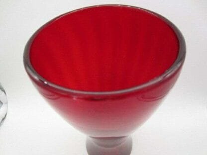 Ruby red Whitefriars optic ribbed vase c1960 Geoffrey Baxter British art glass - Image 8