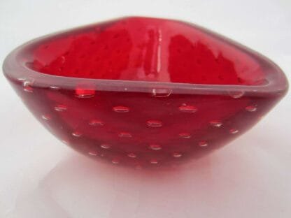 Vintage Ruby Red Murano triangle shaped bullicante bowl - Image 7