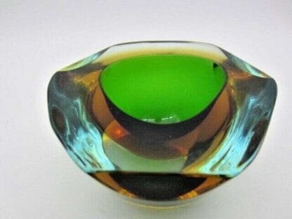 Beautiful abstract (60s) green amber aqua blue Sommerso triangular glass bowl - Image 3