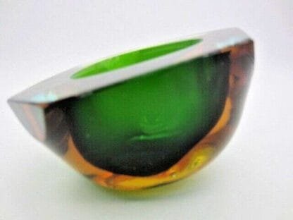 Beautiful abstract (60s) green amber aqua blue Sommerso triangular glass bowl - Image 8