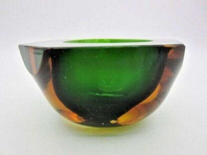 Beautiful abstract (60s) green amber aqua blue Sommerso triangular glass bowl - Image 9