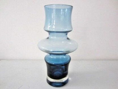 Mid Century blue Finnish hooped Glass Vase by Tamara Aladin for Riihimaen Lasi - Image 4