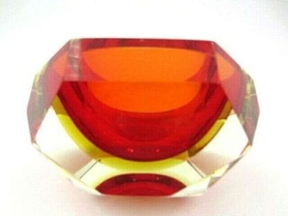 Faceted red in amber Murano Sommerso diamond cut glass bowl Poli / Mandruzzato - Image 4